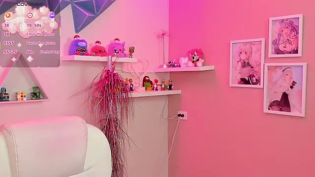 Snapshot of Hanna__Becker_ chatting on 02-16-26, 09:33 Hanna Becker online show from 02-16-26, 09:33