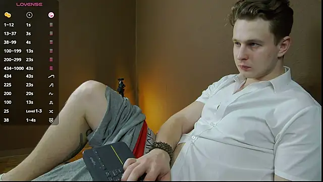 Snapshot of charlie_smiley chatting on 12-03-24, 05:31 charlie smiley online show from 12-03-24, 05:31