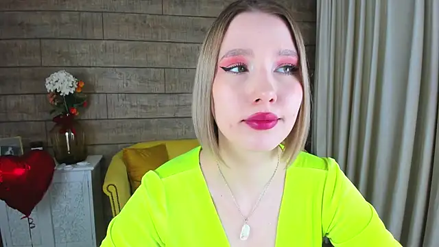 LiliLinn online show from 02-19-25, 11:17