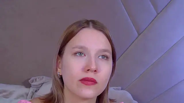 LiliLinn online show from 12-01-25, 05:01