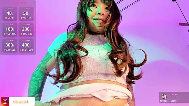 Snapshot of NinaInk chatting on 09-23-25, 01:58 NinaInk online show from 09-23-25, 01:58