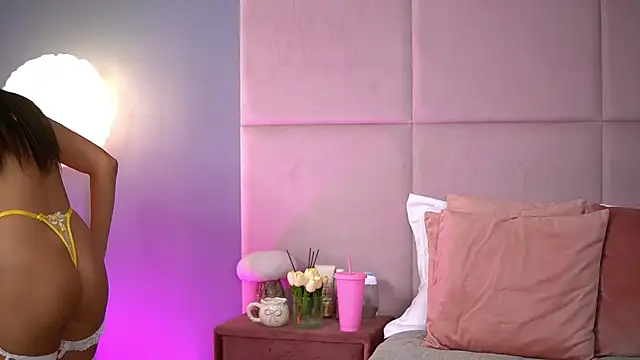 AlmaLuv online show from 09-21-25, 04:14