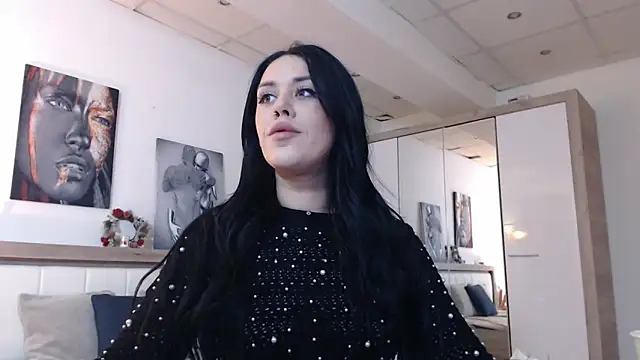 LaylaCruzRose online show from 12-12-24, 06:03