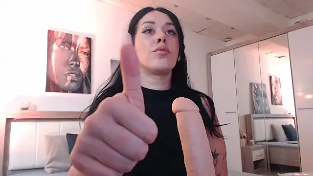 LaylaCruzRose online show from 01-05-25, 04:36