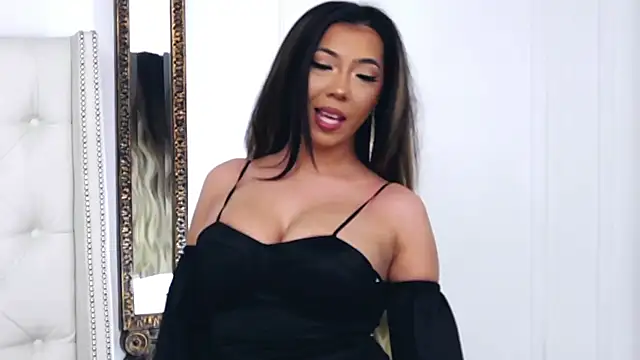 Snapshot of KiaraDevlynn chatting on 01-22-25, 07:13 KiaraDevlynn online show from 01-22-25, 07:13