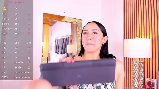 hazel ross tcw online show from 12-19-24, 12:45