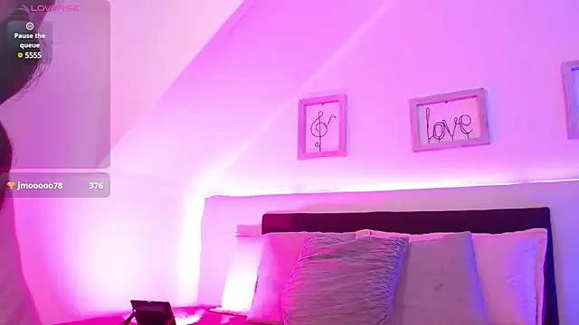 Tifanny grey online show from 03-21-25, 11:01