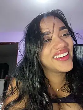 ElaEndez  online show from 05-07-26, 04:18