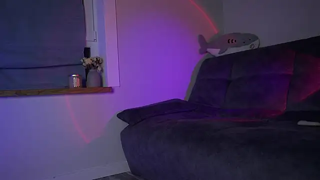 GlamourNova online show from 02-05-25, 03:09