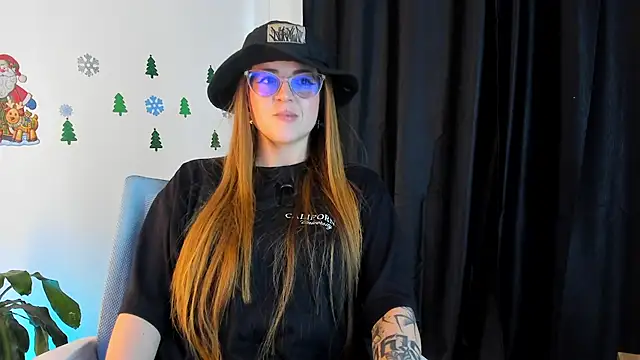 Snapshot of tekila__ chatting on 12-13-24, 08:37 tekila online show from 12-13-24, 08:37