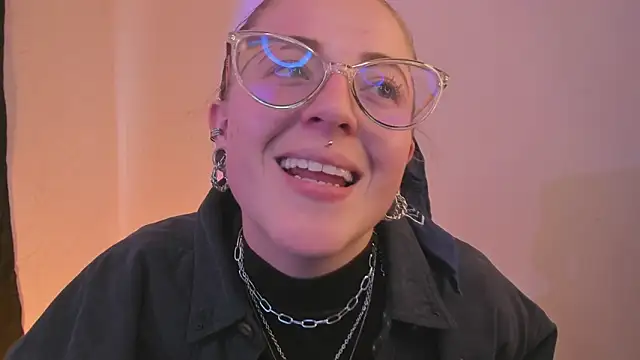 Snapshot of tekila__ chatting on 02-08-25, 08:42 tekila online show from 02-08-25, 08:42