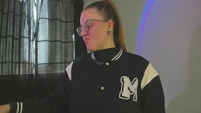 Snapshot of tekila__ chatting on 03-05-25, 06:45 tekila online show from 03-05-25, 06:45