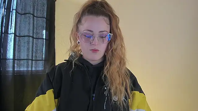 Snapshot of tekila__ chatting on 03-11-25, 07:47 tekila online show from 03-11-25, 07:47