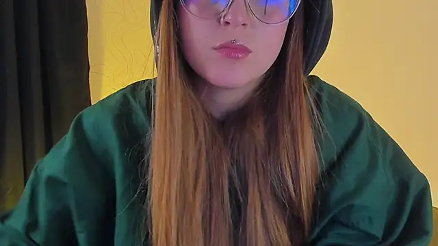 Snapshot of tekila__ chatting on 03-14-25, 11:22 tekila online show from 03-14-25, 11:22