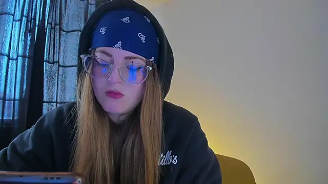 Snapshot of tekila__ chatting on 03-15-25, 07:48 tekila online show from 03-15-25, 07:48