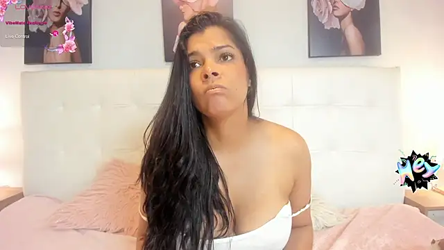 Sweetdreamses  online show from 01-09-25, 03:34