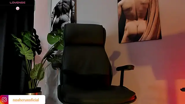 noah crux online show from 11-28-25, 09:17