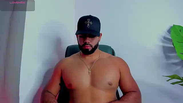 Snapshot of noah_crux chatting on 06-16-26, 08:33 noah crux online show from 06-16-26, 08:33