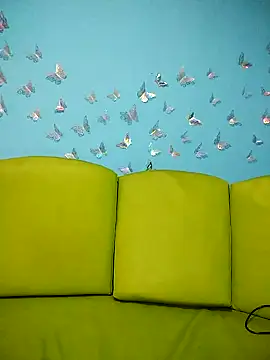 Snapshot of evelyn_prince1 chatting on 10-19-25, 02:50 evelyn prince1 online show from 10-19-25, 02:50