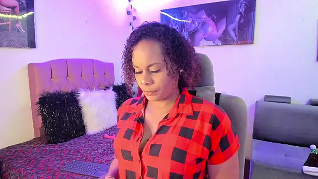 Camille rose  online show from 12-11-24, 11:10