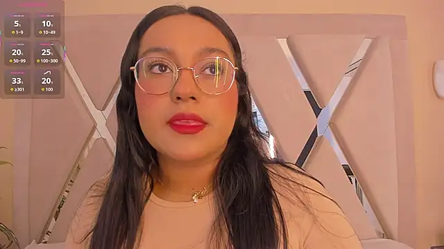 Snapshot of ellamontoya chatting on 01-19-26, 10:52 ellamontoya online show from 01-19-26, 10:52