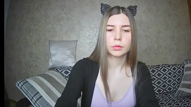 ElllaNuar online show from 02-03-25, 04:14