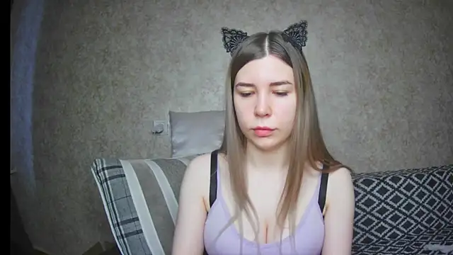 ElllaNuar online show from 02-05-25, 04:27