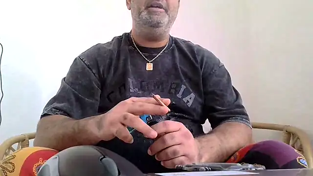 Snapshot of your_man85 chatting on 01-30-25, 02:25 your man85 online show from 01-30-25, 02:25