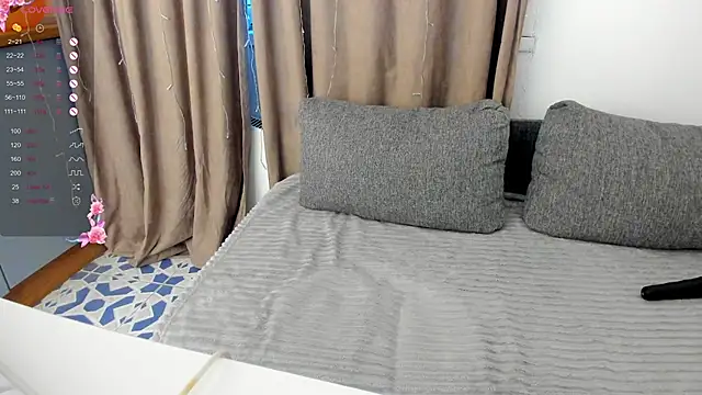 Snapshot of miissblonde chatting on 11-10-25, 02:10 miissblonde online show from 11-10-25, 02:10