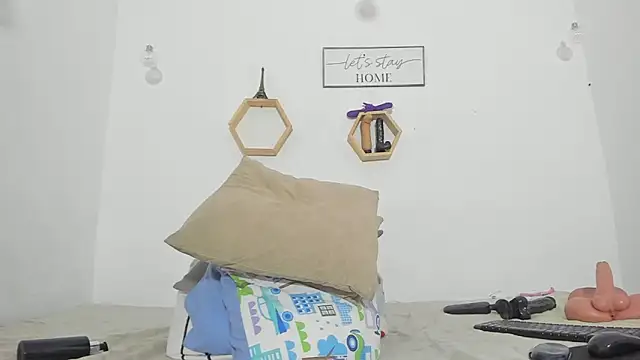 Snapshot of clarise_cooper chatting on 10-07-25, 09:39 clarise cooper online show from 10-07-25, 09:39