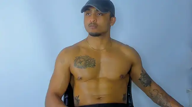 Snapshot of Mateo_Reales chatting on 01-27-25, 07:14 Mateo Reales online show from 01-27-25, 07:14