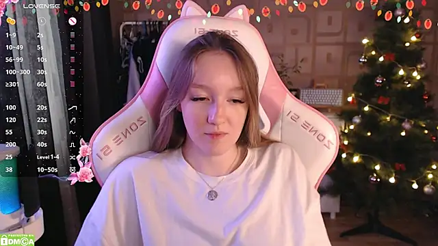 MoonlishSiren online show from 12-23-24, 09:05