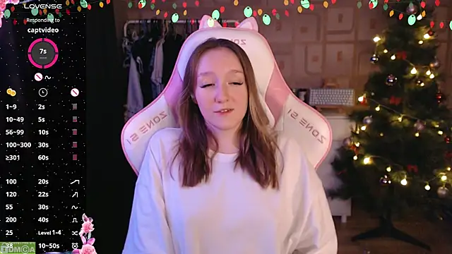 MoonlishSiren online show from 12-25-24, 09:43