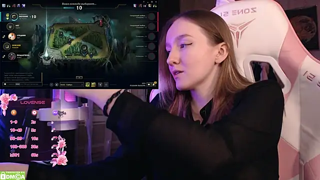 MoonlishSiren online show from 02-14-25, 09:53