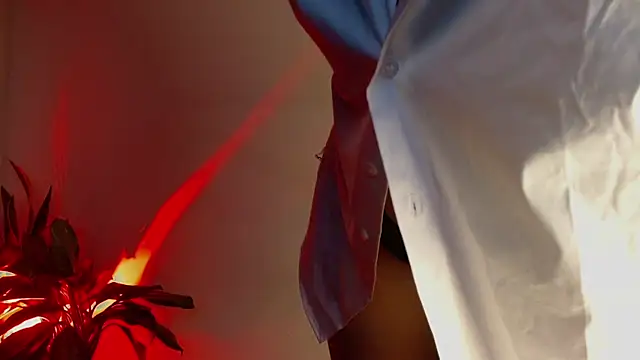 Snapshot of ValenGray chatting on 02-02-25, 02:48 ValenGray online show from 02-02-25, 02:48