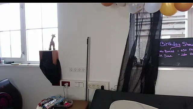 Snapshot of Sarissakoldenhof chatting on 03-09-25, 02:32 Sarissakoldenhof online show from 03-09-25, 02:32