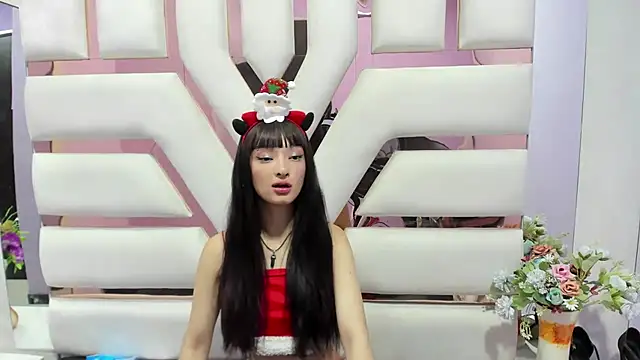 Aurora 18 online show from 12-14-24, 02:31