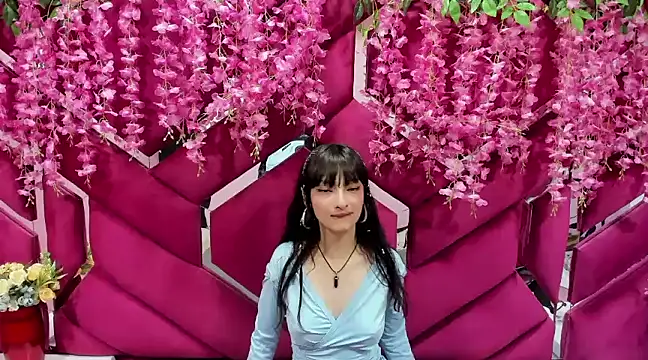 Aurora 18 online show from 02-08-25, 12:06