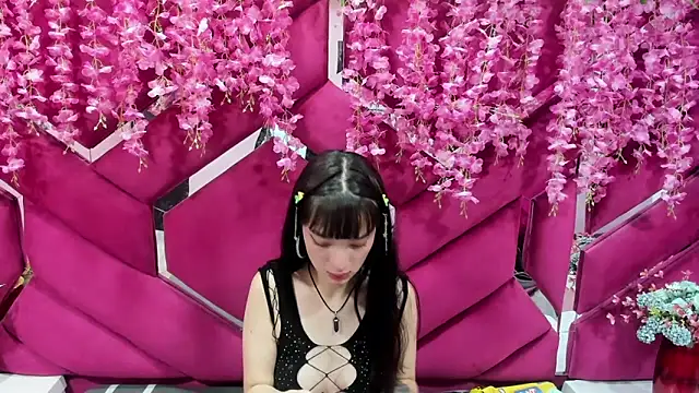 Aurora 18 online show from 02-10-25, 09:15