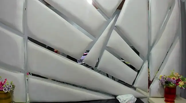 Aurora 18 online show from 03-18-25, 08:59