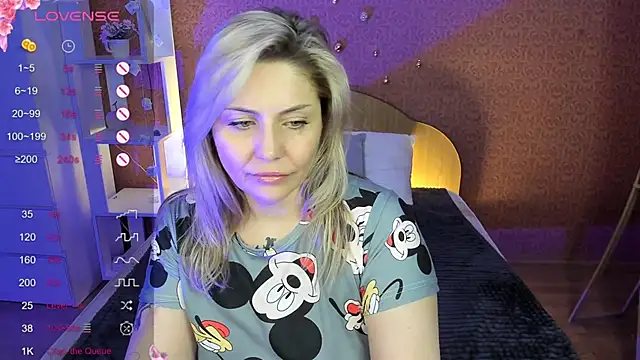 Snapshot of fucking_punishment chatting on 01-18-25, 04:48 fucking punishment online show from 01-18-25, 04:48