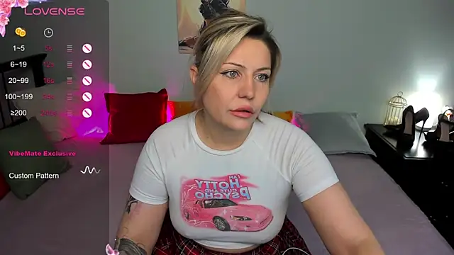 Snapshot of fucking_punishment chatting on 02-26-25, 12:14 fucking punishment online show from 02-26-25, 12:14