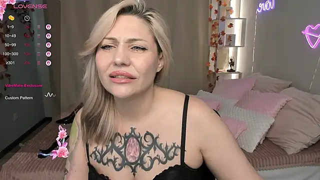 Snapshot of fucking_punishment chatting on 11-01-25, 09:44 fucking punishment online show from 11-01-25, 09:44