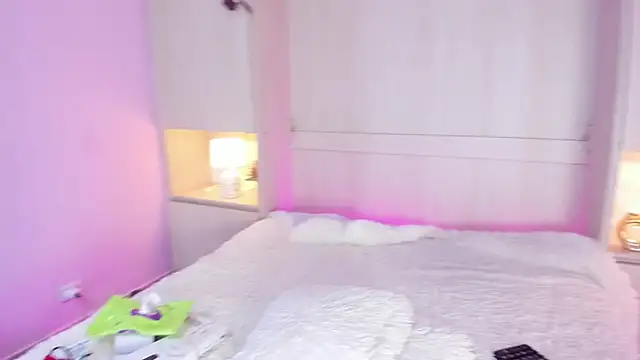 valerymeyerr online show from 10-07-25, 04:09