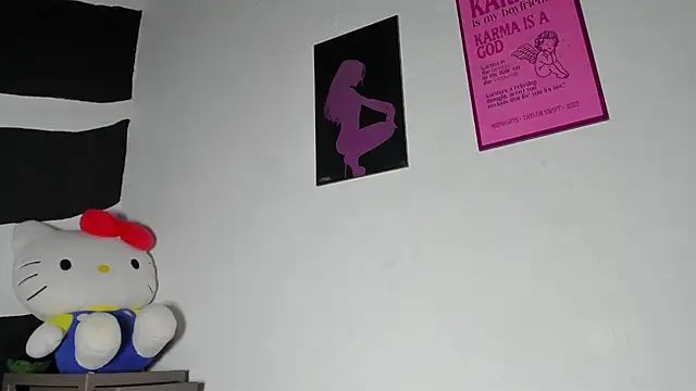 Snapshot of Lilith_Zen chatting on 11-16-25, 01:33 Lilith Zen online show from 11-16-25, 01:33