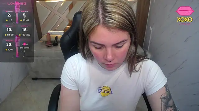 Paula b  online show from 04-01-26, 01:52