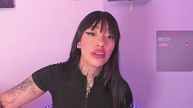 Snapshot of Akari1_Mischief chatting on 11-02-25, 03:09 Akari1 Mischief online show from 11-02-25, 03:09