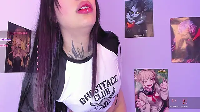 Snapshot of Akari1_Mischief chatting on 12-01-25, 03:11 Akari1 Mischief online show from 12-01-25, 03:11