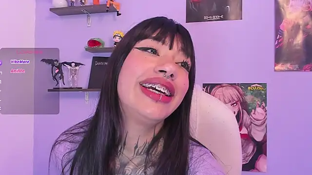 Snapshot of Akari1_Mischief chatting on 12-05-25, 03:04 Akari1 Mischief online show from 12-05-25, 03:04