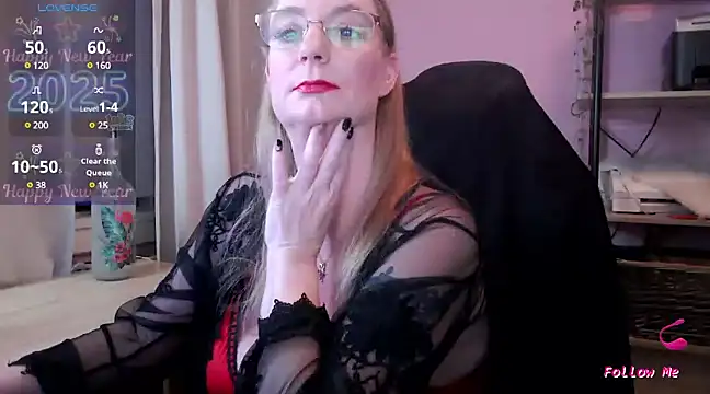 Snapshot of Nova_mea chatting on 01-05-25, 06:24 Nova mea online show from 01-05-25, 06:24